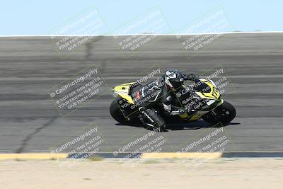 media/May-10-2025-Race Pace (Sat) [[db32fef2da]]/Vested/3-Bowl Set 1 (9am)/